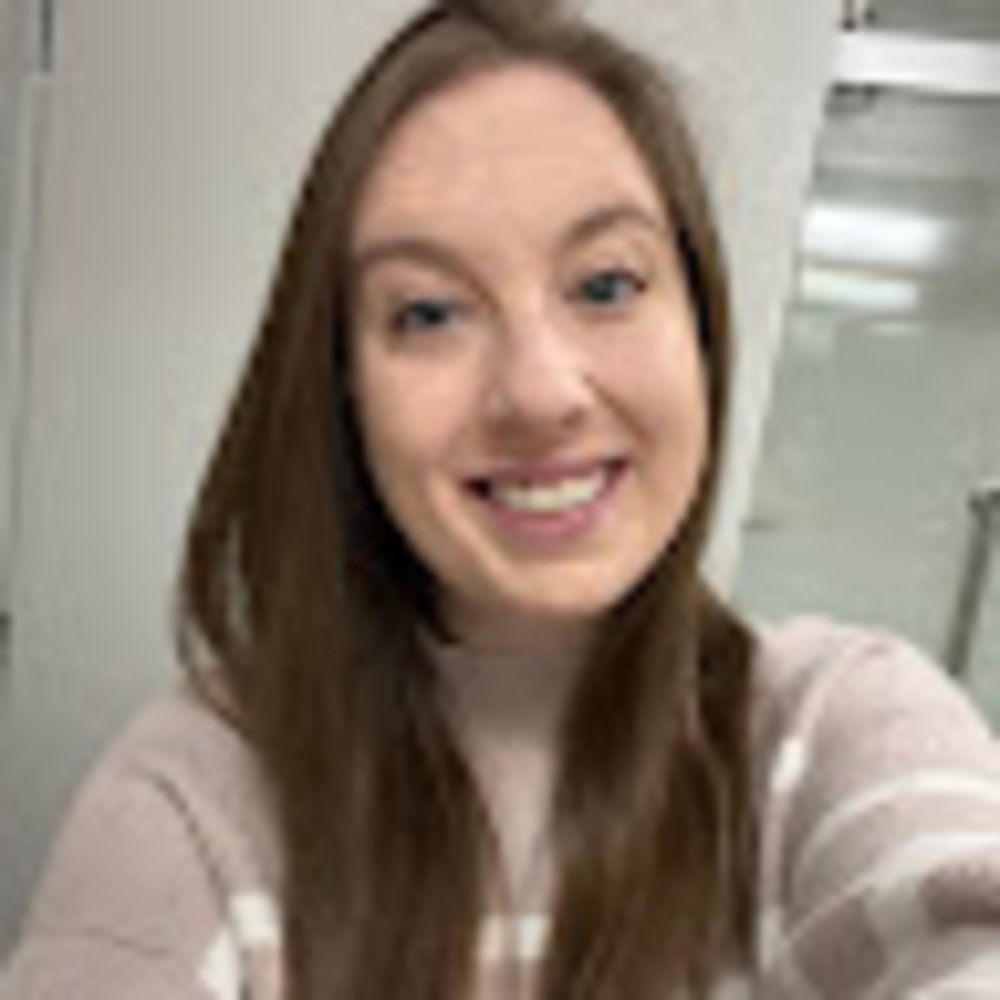 Meet your Posher, Becca